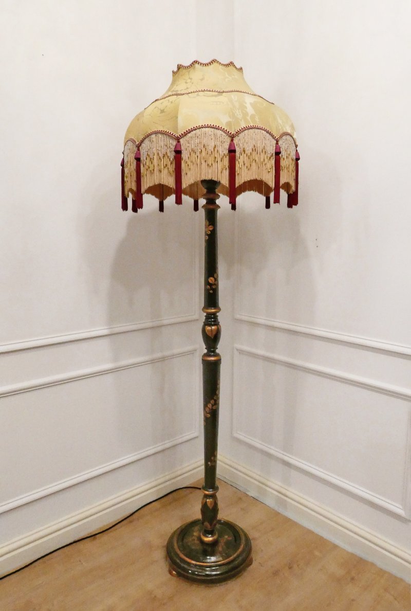Edwardian Black Lacquered Chinoiserie Floor Lamp