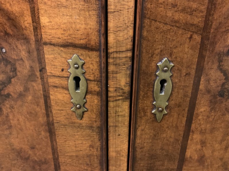 Waring & Gillow Burr Walnut Bookcase - Image 16