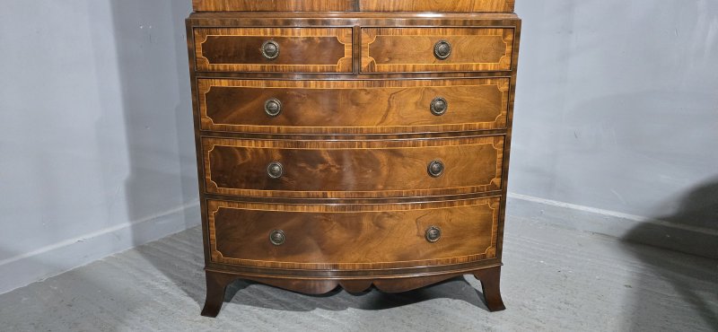 Superb Inlaid Bow Front Linen Press - Image 11