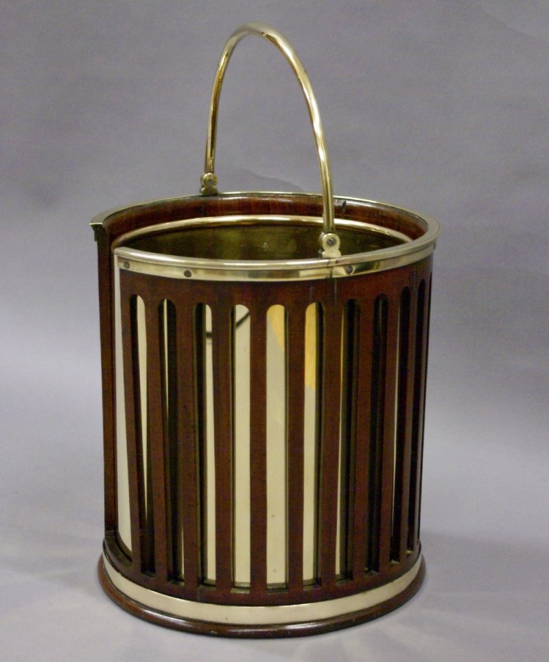 18th Century Slatted Plate Bucket - Image 3