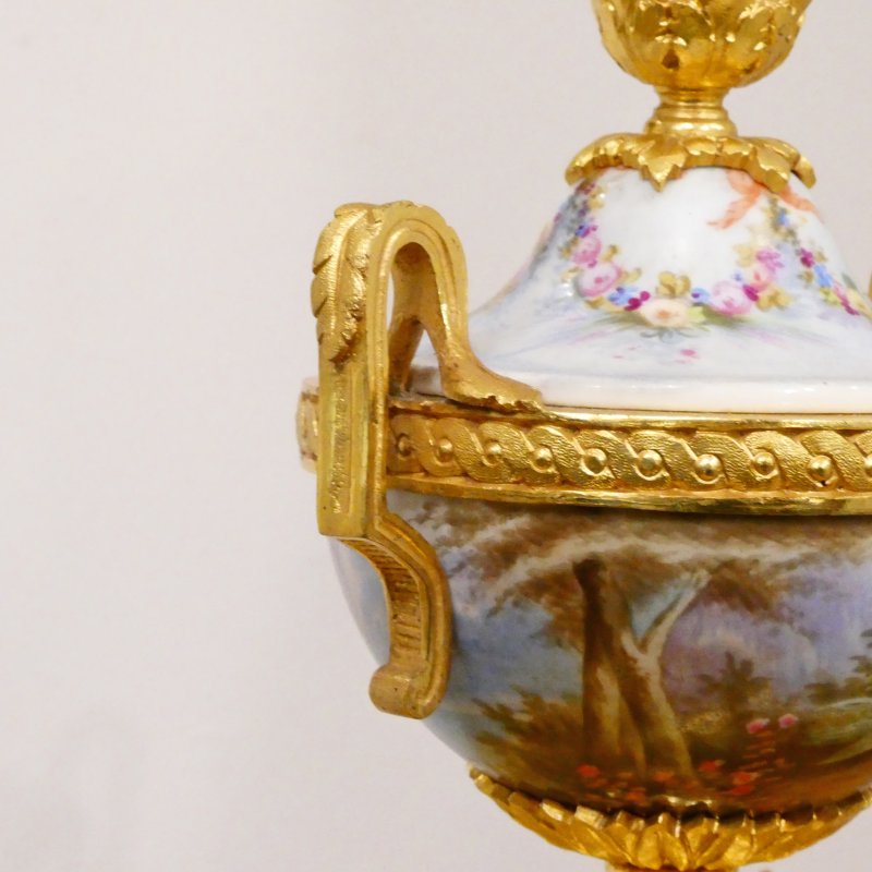 French Louis XVI Style Gilt Bronze & Porcelain Mantel Clock by Japy Freres - Image 9
