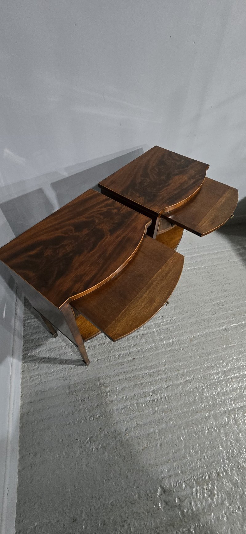 Fine Pair English Mahogany Bedside Lamp Cabinets - Image 11