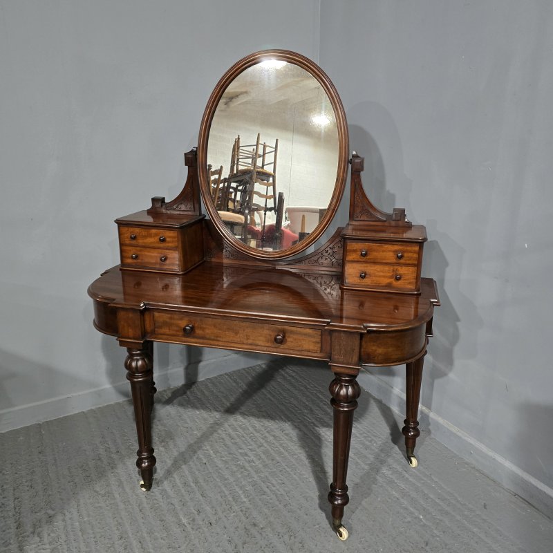 Victorian Mahogany Dressing Table