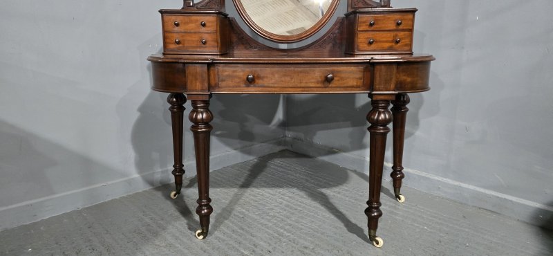 Victorian Mahogany Dressing Table - Image 12