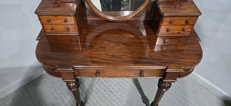 Victorian Mahogany Dressing Table - Image 8