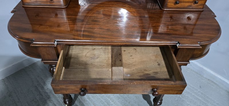 Victorian Mahogany Dressing Table - Image 14