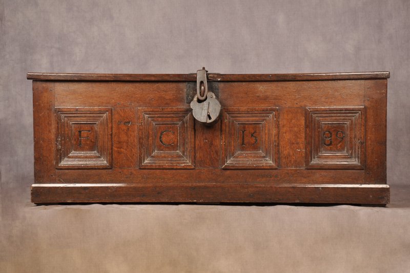 Rare Dated Elizabethan Coffer