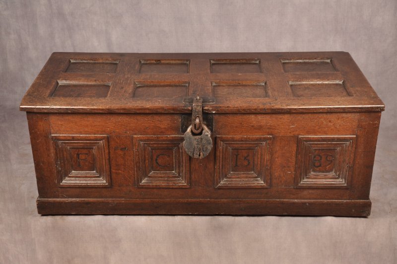 Rare Dated Elizabethan Coffer - Image 5