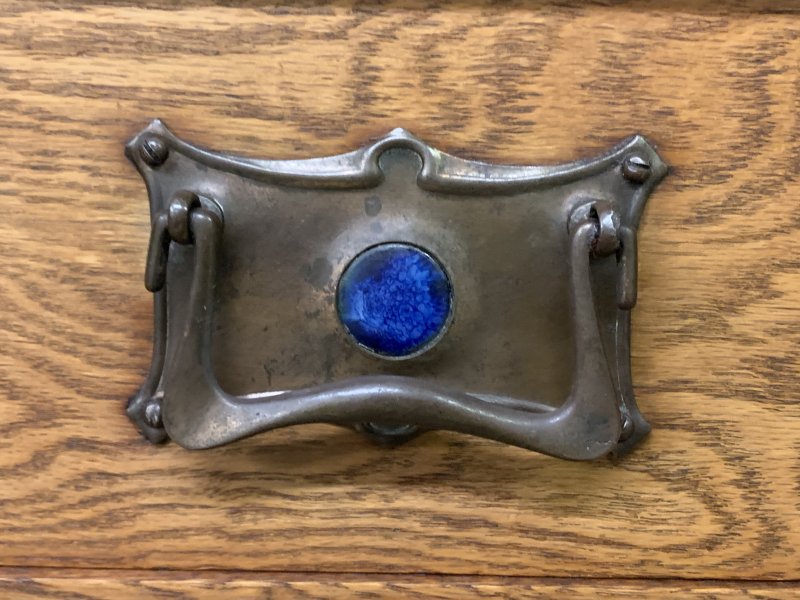 Arts & Crafts Period Oak Sideboard - Image 10