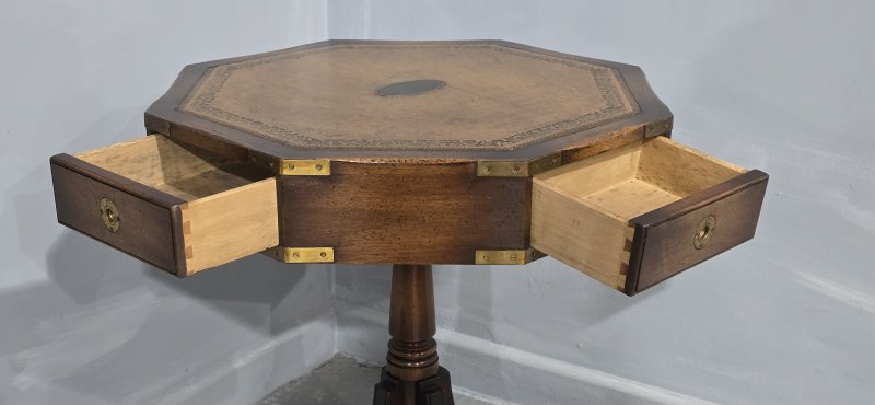 Super Campaign Drum Table - Image 2