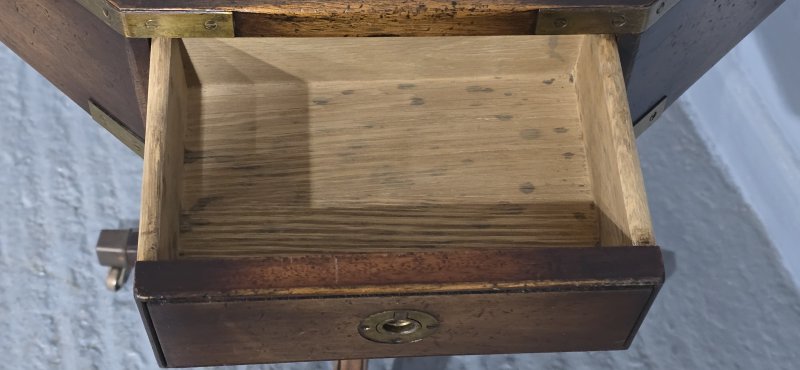 Super Campaign Drum Table - Image 4