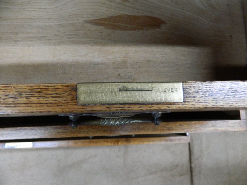Edwardian 1900's Oak Chest of Drawers - Image 17