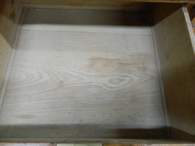 Edwardian 1900's Oak Chest of Drawers - Image 18