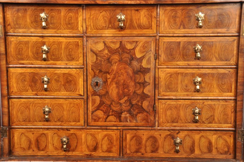17th Century Olive Wood Oyster Cabinet - Image 3