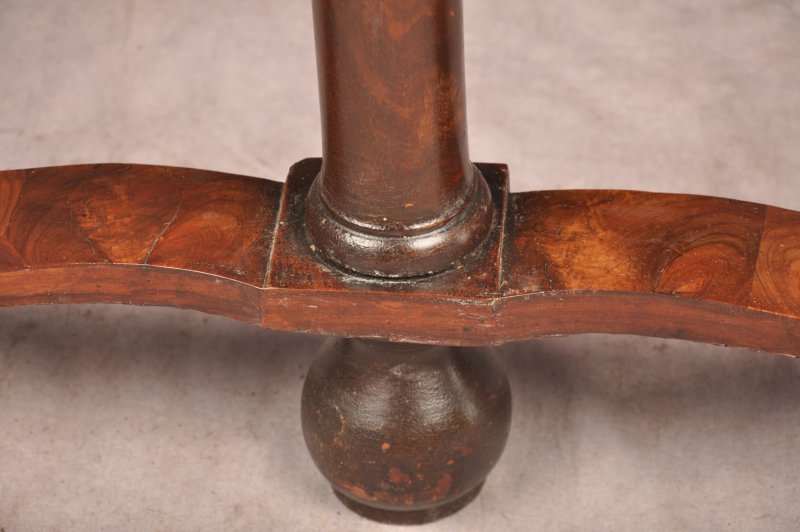 17th Century Olive Wood Oyster Cabinet - Image 19