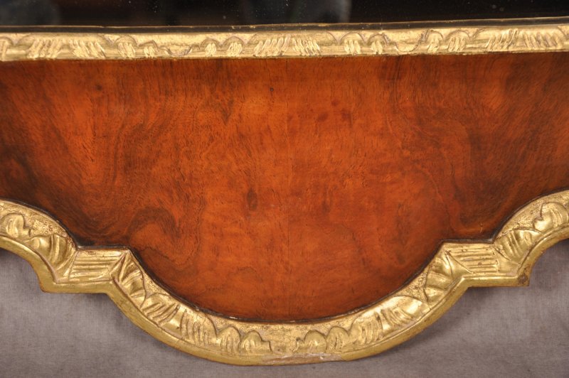 Fine 18th Century Walnut & Parcel Gilt Mirror - Image 11