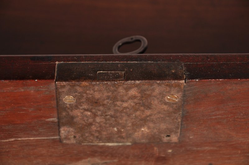 18th Century Mahogany Kneehole Desk - Image 8