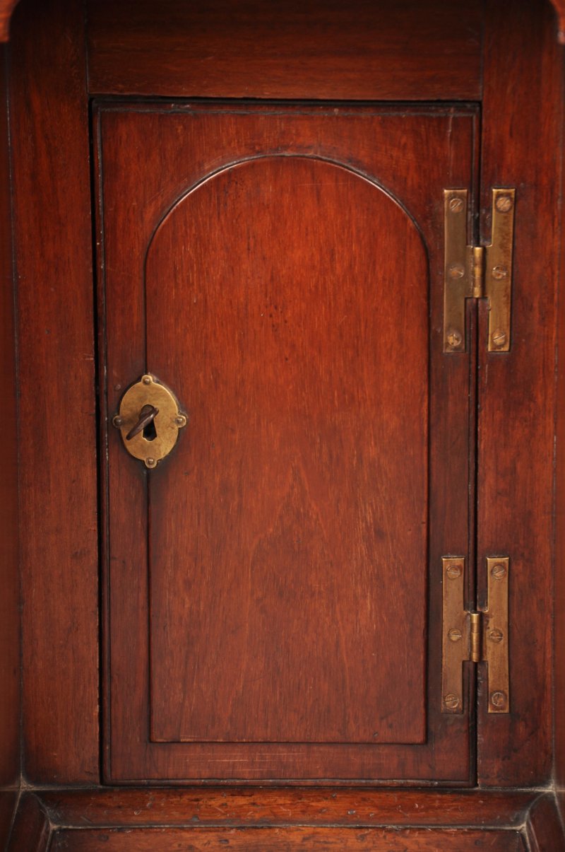 18th Century Mahogany Kneehole Desk - Image 11