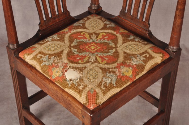 Fine 18th Century Corner Chair - Image 3