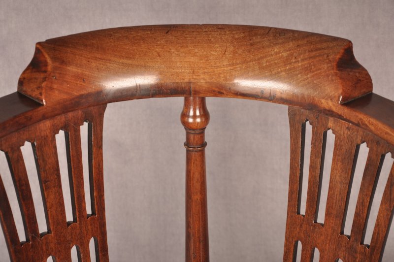 Fine 18th Century Corner Chair - Image 4
