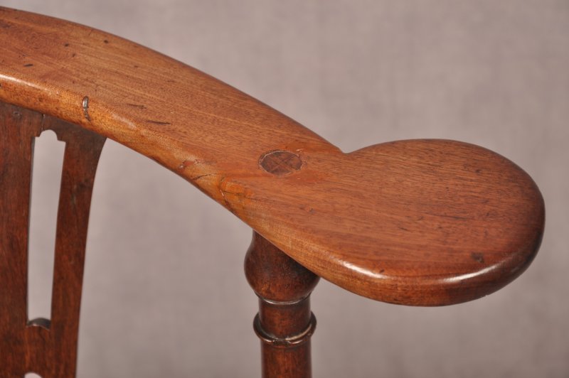 Fine 18th Century Corner Chair - Image 10