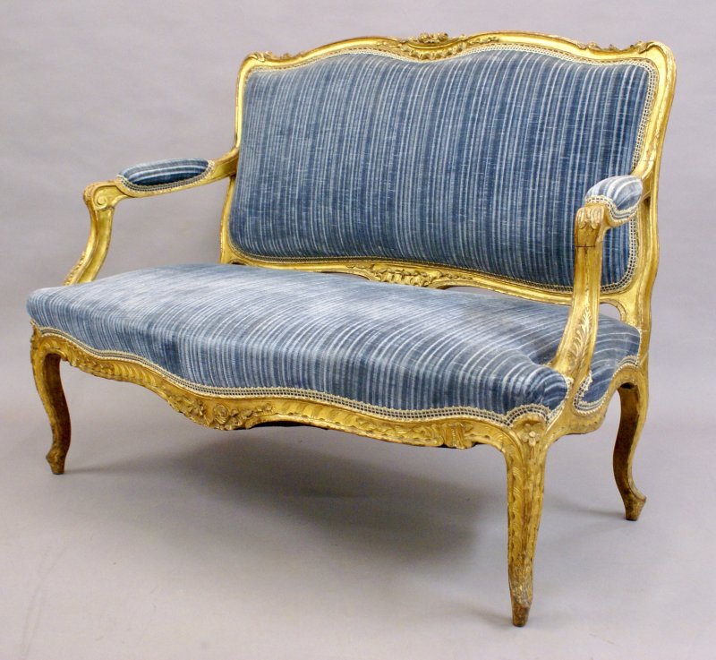 19th C French Carved And Gilded Sofa - Image 4