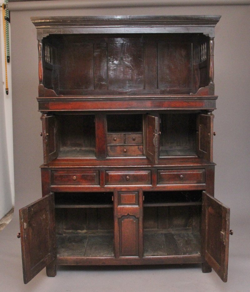 Early 18th Century oak tridarn - Image 5
