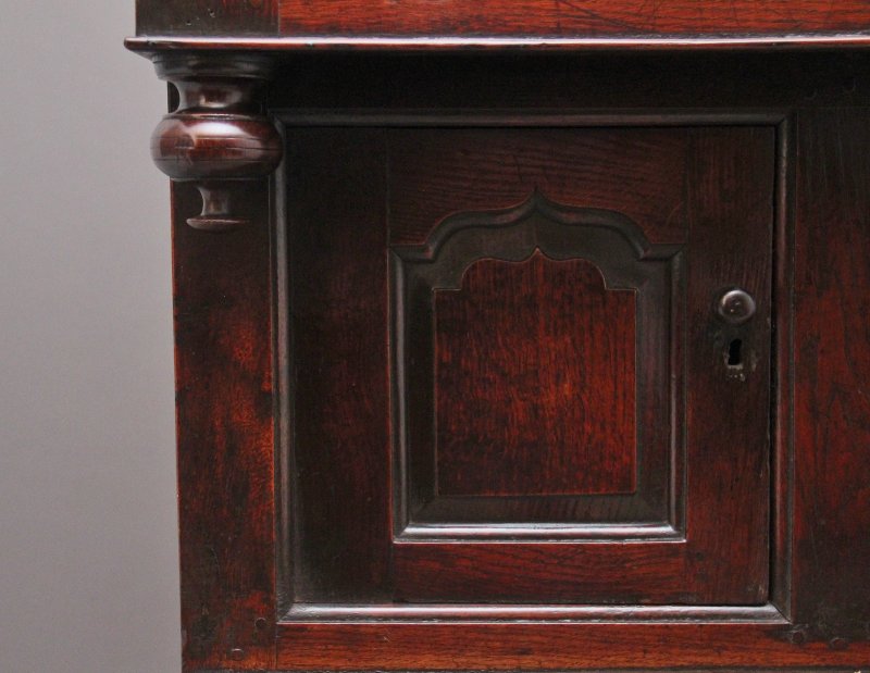 Early 18th Century oak tridarn - Image 11