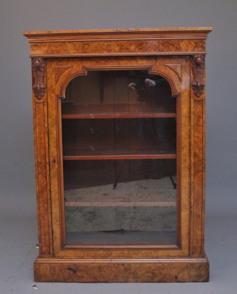 A superb quality 19th Century burr walnut cabinet