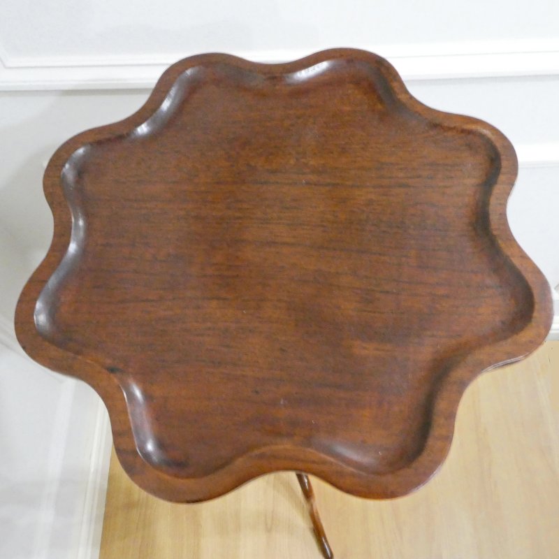 Pair of Edwardian Oak Torchères or Plant Stands - Image 3