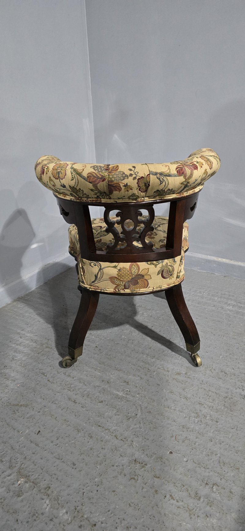 Super Horseshoe Back Office Desk Chair - Image 10