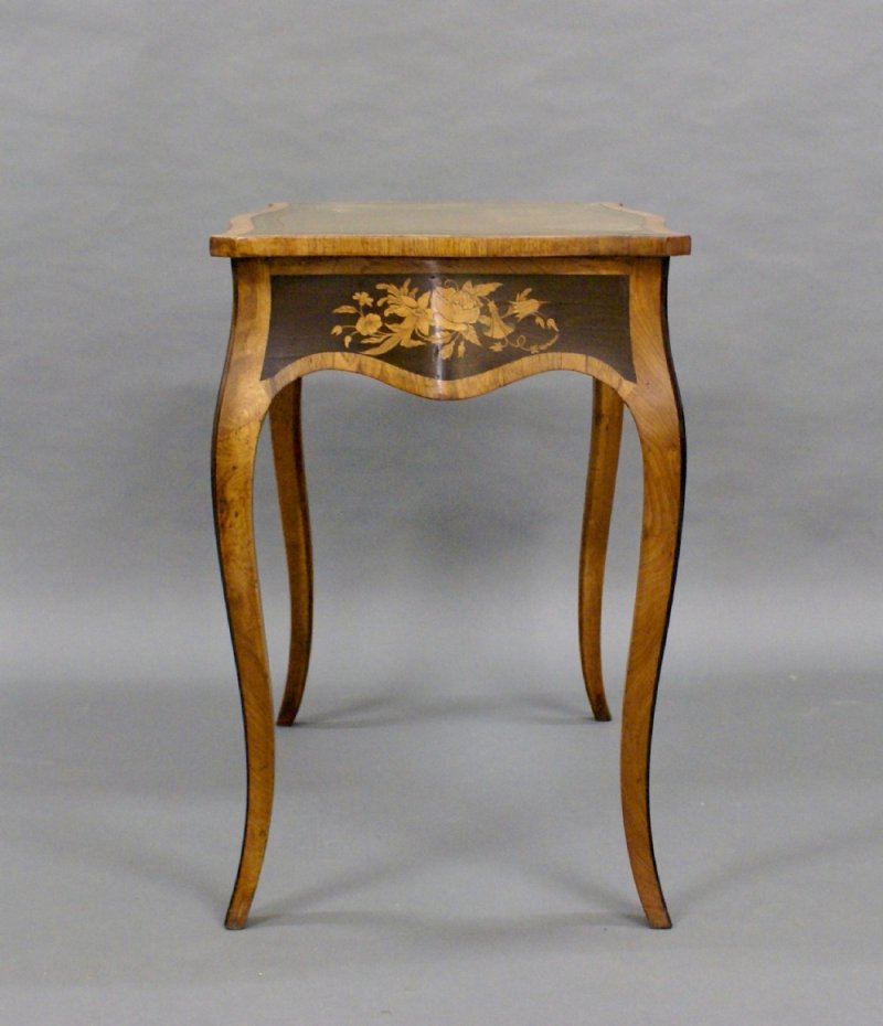 A Fine Marquetry Inlaid Writhing Table - Image 4
