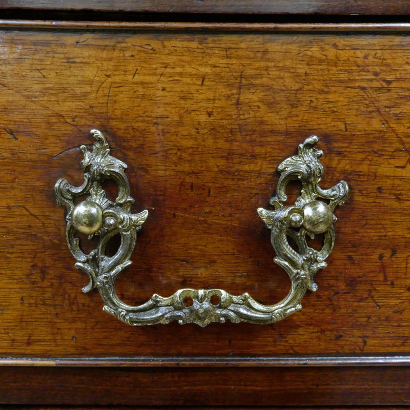Georgian Chippendale Period Mahogany Chest of Drawers - Image 4