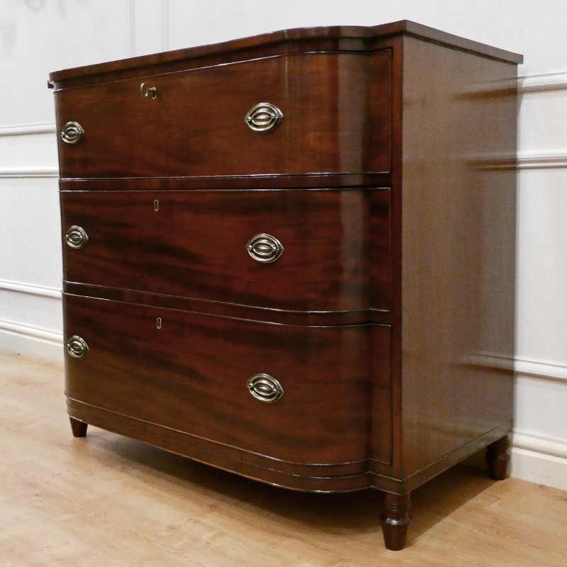 Regency Mahogany Bow Fronted Chest of Drawers - Image 2