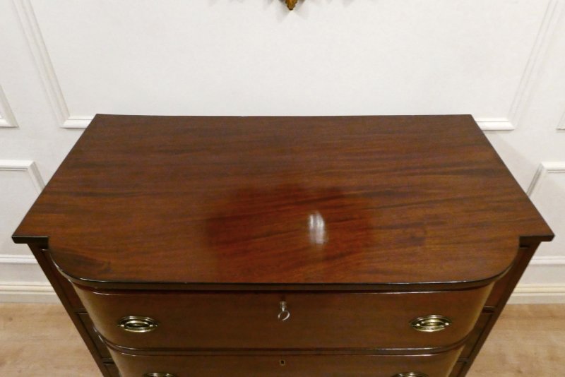 Regency Mahogany Bow Fronted Chest of Drawers - Image 6