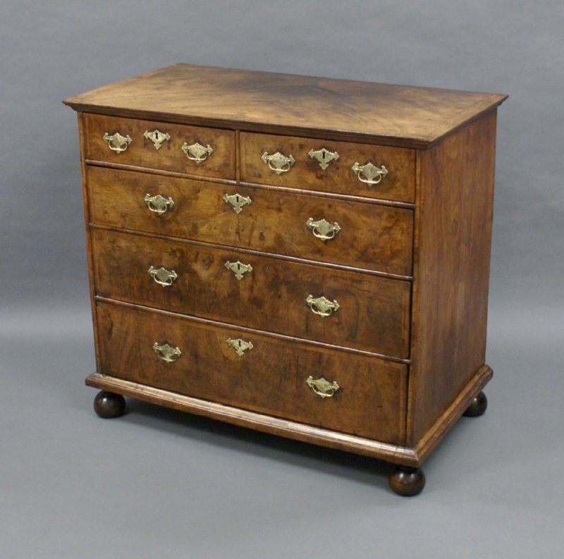 A William & Mary Walnut Chest Of Drawers - Image 2