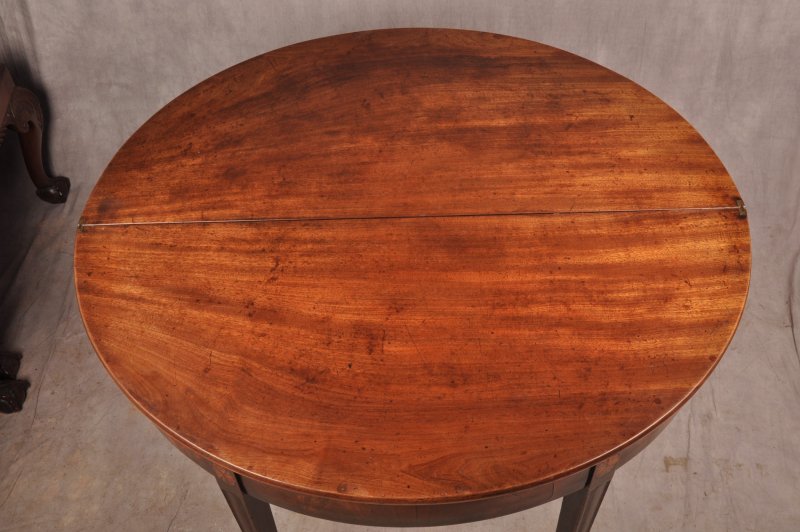 Rare 18th Century Mahogany Tea Table - Image 6