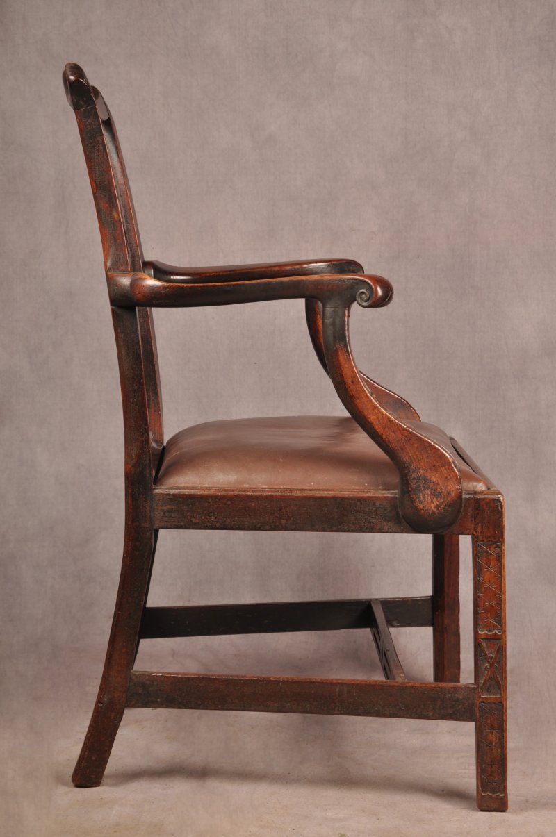 Fine 18th Century Mahogany Chippendale Armchair - Image 9