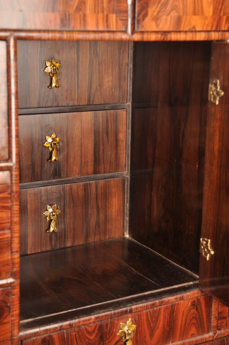 Important 17th Century Kingwood Cabinet On Stand - Image 20