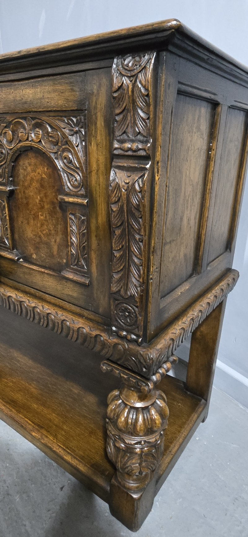 Superb Oak and Burr Walnut Elizabethan Sideboard - Image 14
