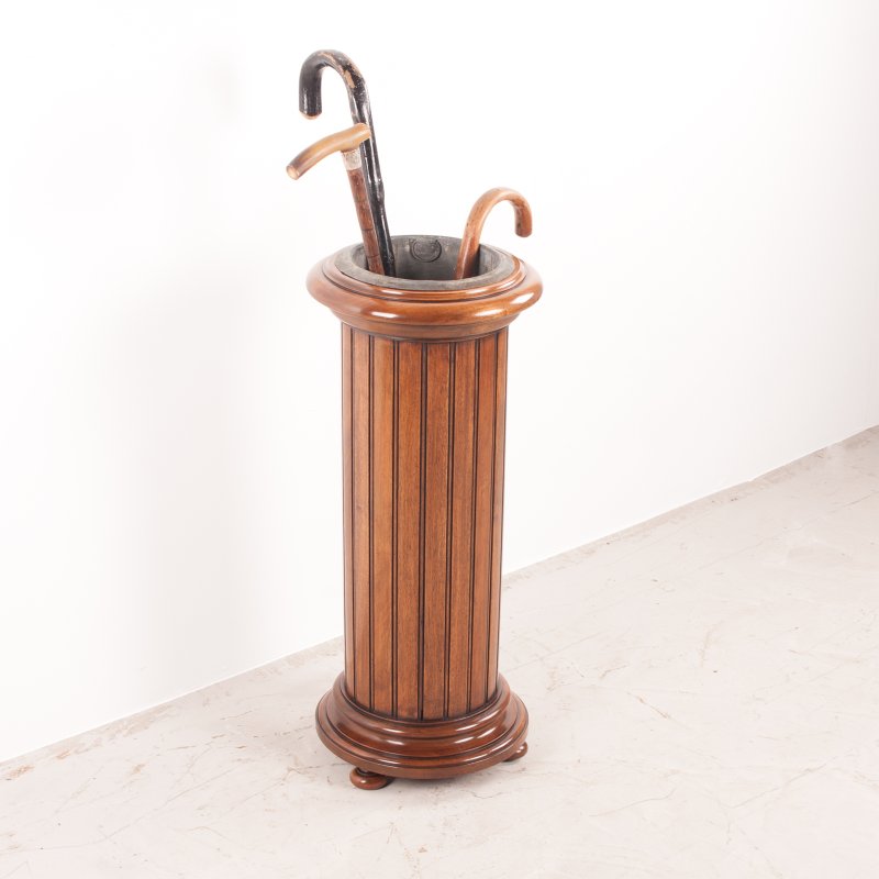 19thC Good Quality Walnut Umbrella Stick Stand - Image 2