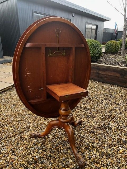 A Gillows Of Lancaster Victorian Period Burr Walnut Breakfast Table. - Image 11