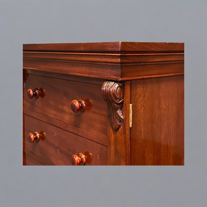 A Fine Quality Victorian Period Mahogany Wellington Chest. - Image 4