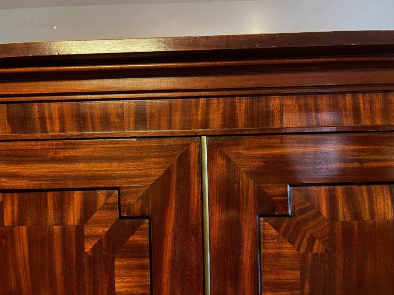 A Fine Quality Regency Period Mahogany Linen Press - Image 5