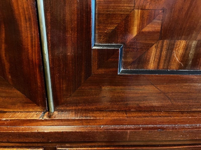 A Fine Quality Regency Period Mahogany Linen Press - Image 6