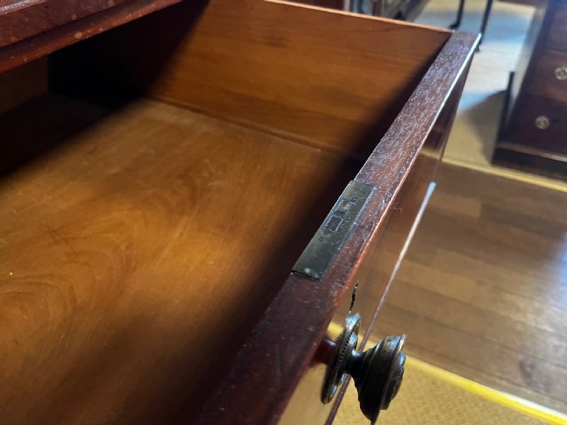 A Fine Quality Regency Period Mahogany Linen Press - Image 12