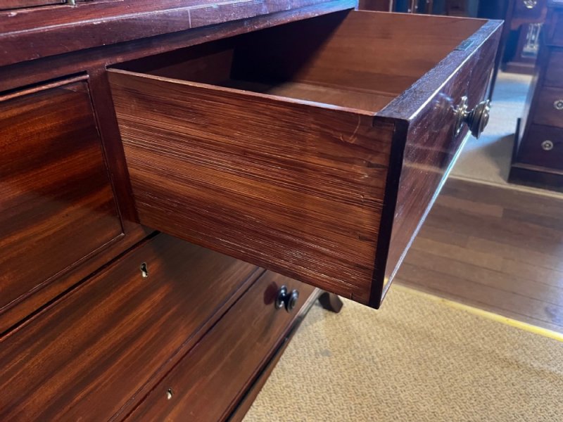 A Fine Quality Regency Period Mahogany Linen Press - Image 11