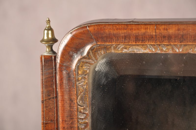 18th Century Walnut Toilet Mirror - Image 9