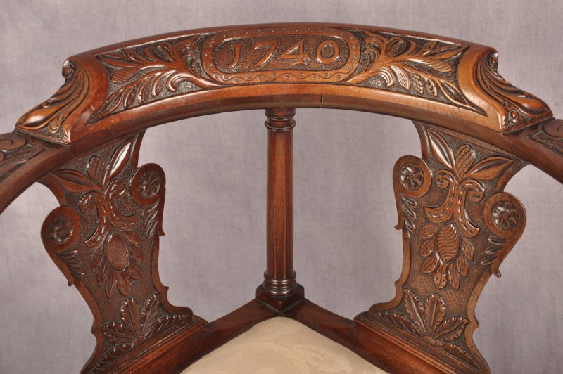 A Rare Dated 18th Century Irish Mahogany Desk Chair - Image 8
