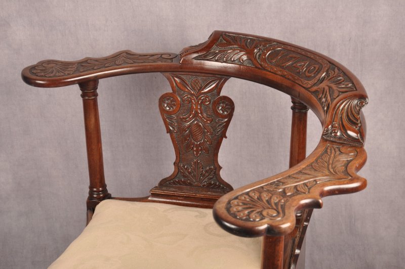 A Rare Dated 18th Century Irish Mahogany Desk Chair - Image 15